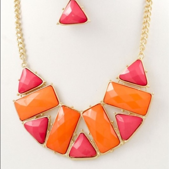 Jewelry - Orange/Pink Mix Shape Acrylic Stone Bib Necklace